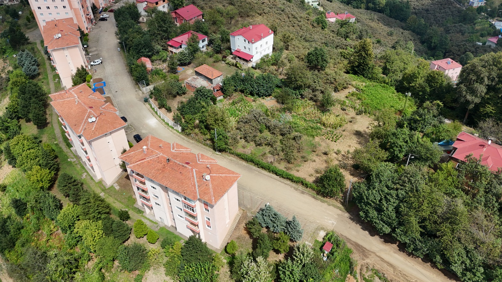 MABEL GAYRİMENKUL/VAKFIKEBİR/KÖREZ TOKİ YANI KONUT İMARLI ARSA